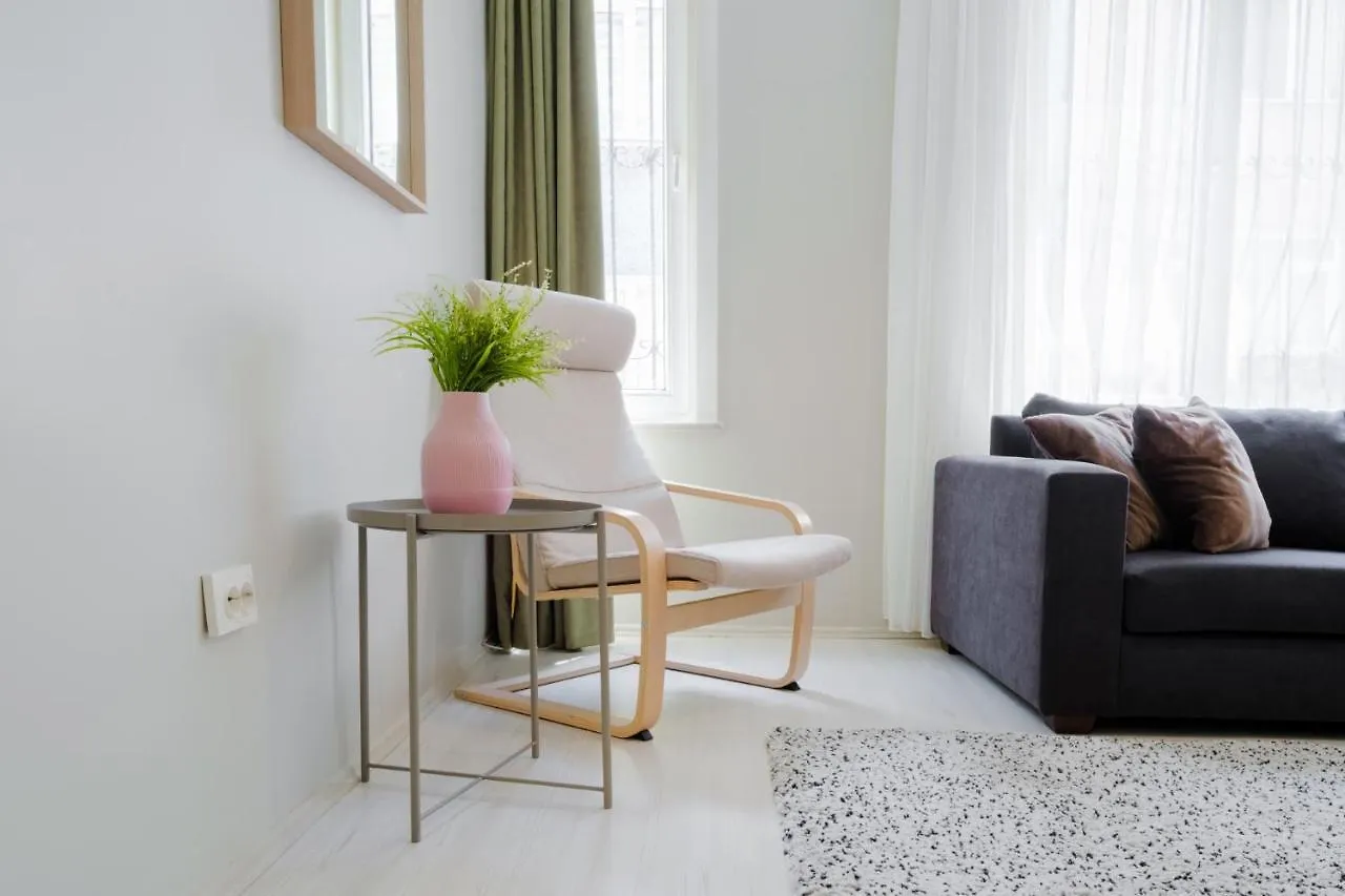 Centrally Located Chic Flat Near Macka Park Istanbul